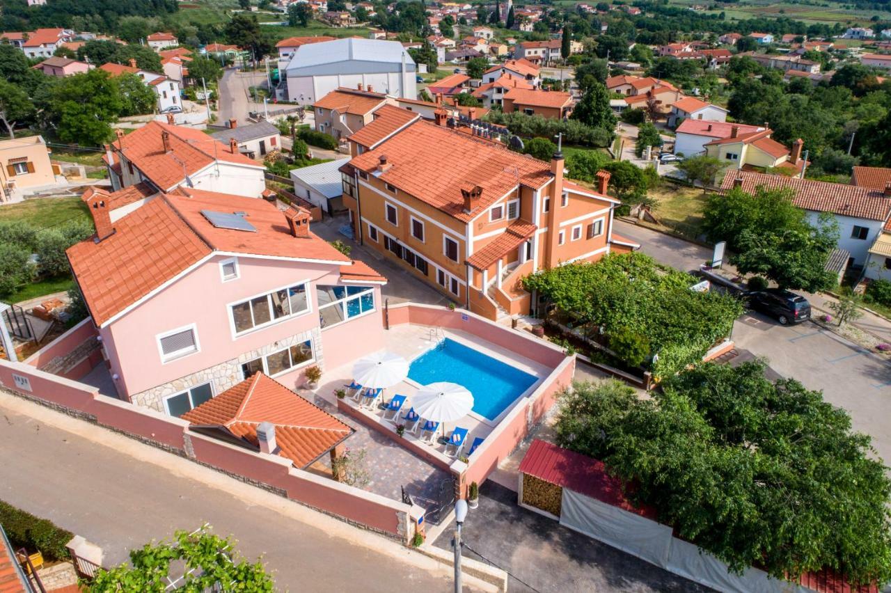 Villa Petra, Kaštelir Zewnętrze zdjęcie